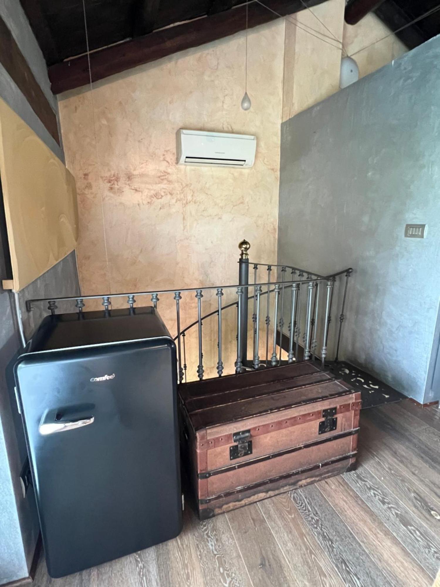 Casa Del Bosco Lägenhet Busca Exteriör bild
