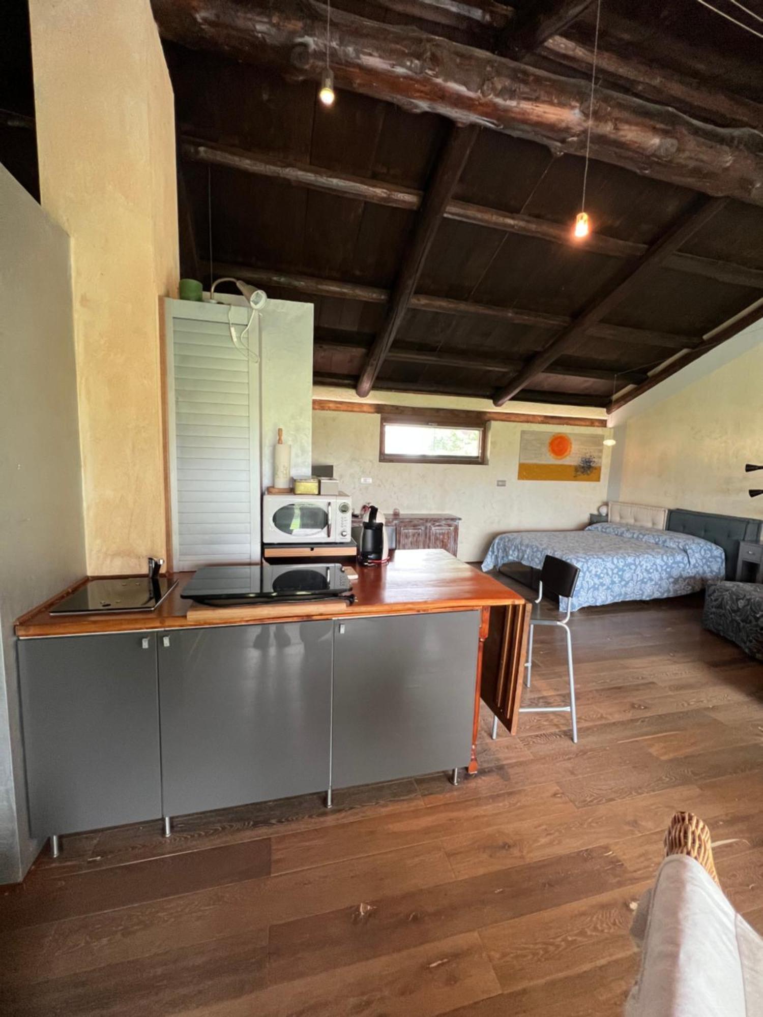 Casa Del Bosco Lägenhet Busca Exteriör bild